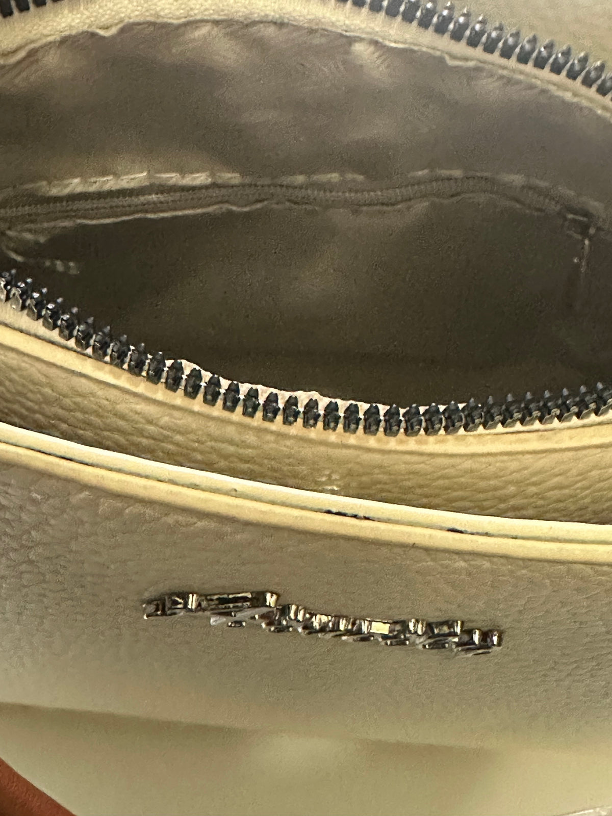 Aimily Creme Handbag